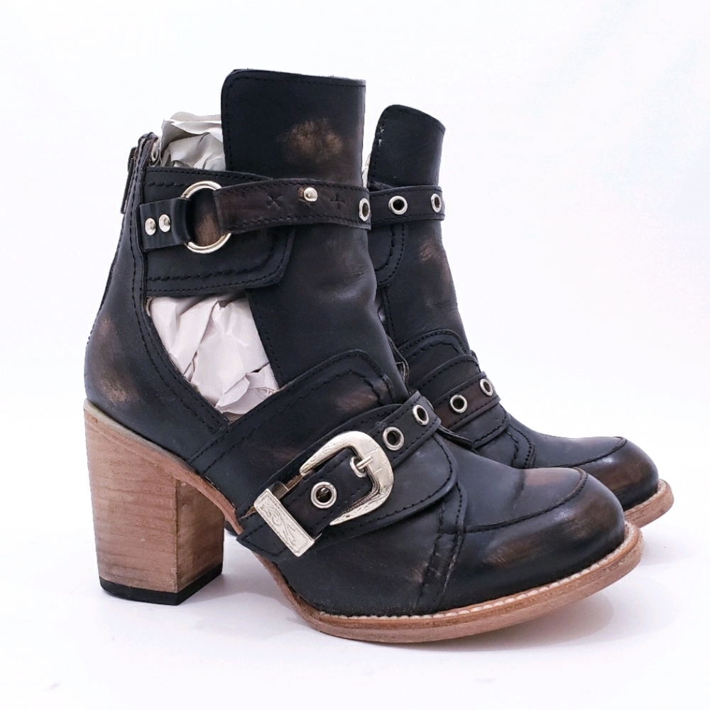 FREEBIRD BY STEVEN SONOMA BOOTIES - Picture 5 of 11